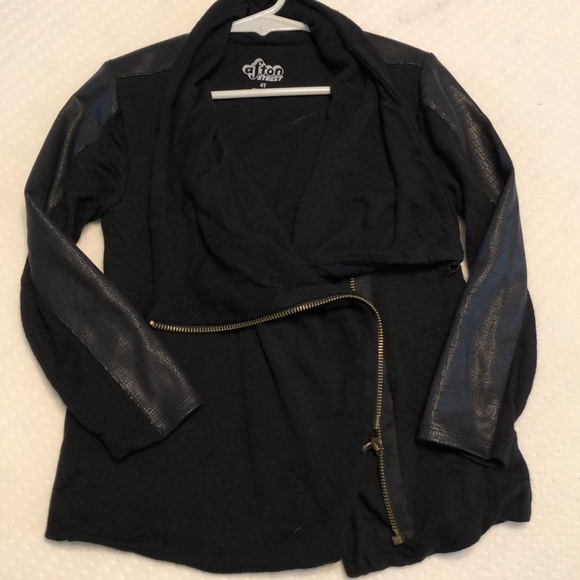 Afton Street black side zip jacket or top, super trendy - Picture 6 of 8